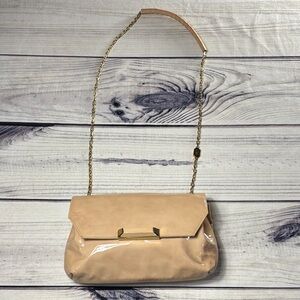 Vintage style Stuart Weitzman Beige Shoulder Bag w/ Gold tone Chain VTG Designer